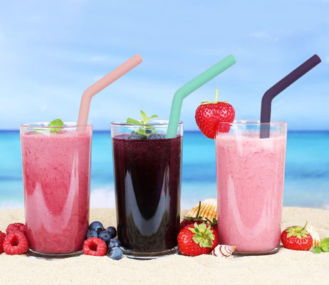 Хорошая цена. Солома продукта кухни силикона BPA свободная многоразовая с щетками чистки онлайн