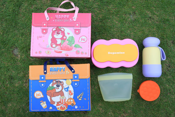 Хорошая цена. Macaron Silicone Lunch Gift Set – Divided Bento Box, 304 Stainless Steel Bottle, Silicone Food Bag & Storage Container Eco-Friendly Holiday Tableware онлайн